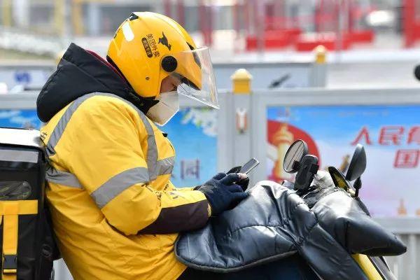 生存之上,疫情之下:等待中的海鲜批发商们 生活思索 第1张 生存之上,疫情之下:等待中的海鲜批发商们 生活思索 第1张